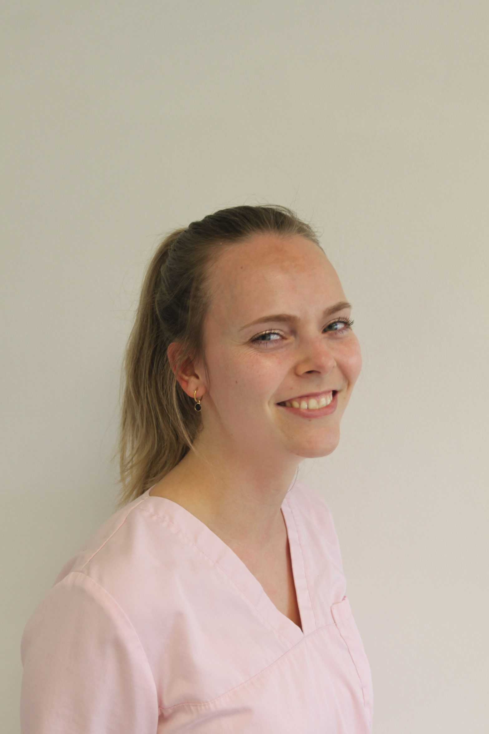 laura, orthodontie-assistente